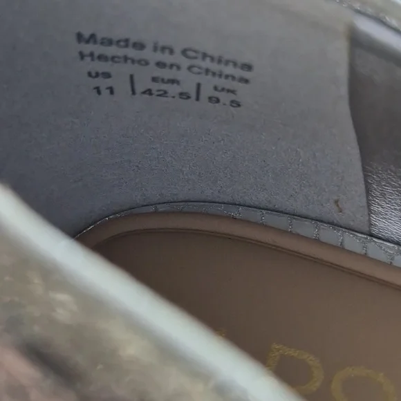 Aldo Elegant Silver Stiletto Heels With Matching Clutch. - Picture 13 of 15